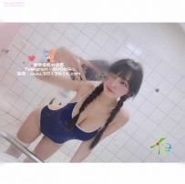 羅羅 160-20歲-大D-45kg 童顏巨乳 平時還有兼職電玩主播