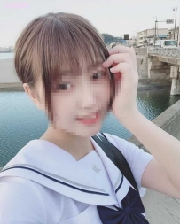 甜甜 156 43kg B奶 20歲 臉蛋超級可愛 甜美