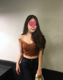 百威  165 49 D杯 25歲  小眾品牌鞋店老闆娘 單身貴族