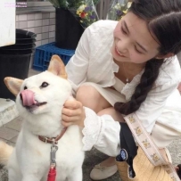 青青  163-C-23歲-45kg 今天剛出來一個正妹  喜愛動物