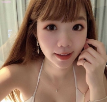 小煙    160.E.45.24歲