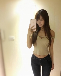 小雲：身兼外拍 在來之前在酒店做 氣質佳 良好的身材 清...