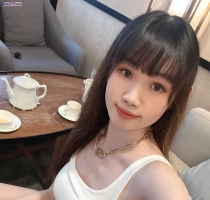 晴晴  166cm / 49kg / C罩杯