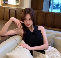 蕾拉：162 42 C+  24歲  #台南