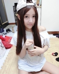 橙汁  159cmC奶19歲 19歲的小嫩妹妹哦 好清純阿  嬌小可愛哦 ...