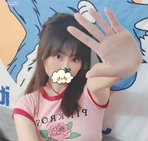 璐璐     162 C 24歲