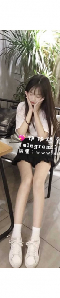 蜜桃 158-C-21歲-44kg 鄰家女孩的氣質與羞澀