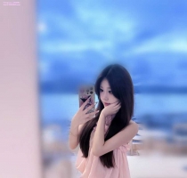 純兒  163 / 45kg / C杯 / 22歲