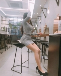 譽為“AV教科書最強body”版爆乳天后  高顏值高海拔高乳量...
