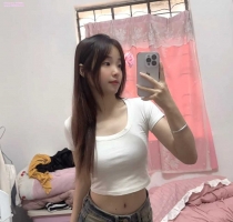胡胡 160cm.46kg.C.21歲