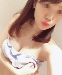 婷婷 158 22歲 Ecup 45kg 櫃姐兼職