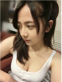 實習蘿莉護理師  個性很開朗  活潑 愛玩