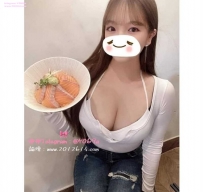 ❤️倩倩 165-24歲-E-48kg 補習班前台胸前兩顆很誘人