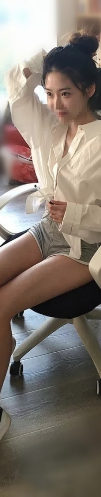 稚嫩學生妹兼職  小萌  163 C 46 19歲  甜美臉蛋 可愛萌女神