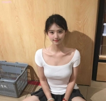 小歐 160cm.46kg.C奶.22歲  #新竹