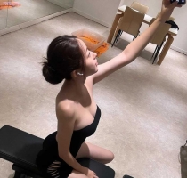 芭比     165.E.48.29歲  #台北  性感尤物 風騷淫蕩