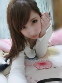 巧克力  154cm  42kg  小B  22歲  外貌甜美  皮膚白嫩