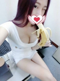 左伊  １６６cm Ｃｃｕｐ ２３歲  類型：網拍小模  高挑氣...